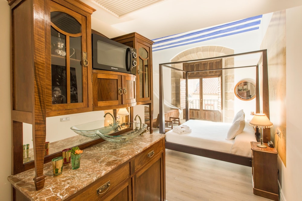 Junior Studio Suite, Kitchenette photo 3