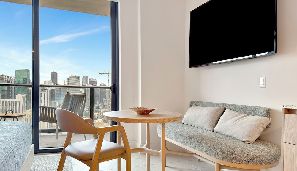 Luxury Studio Suite, Bay View photo 3