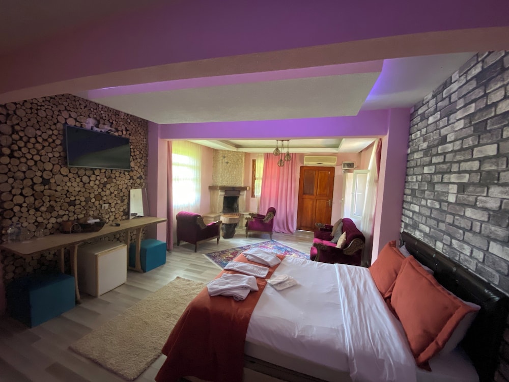 Grand Room, 1 Queen Bed, Lanai