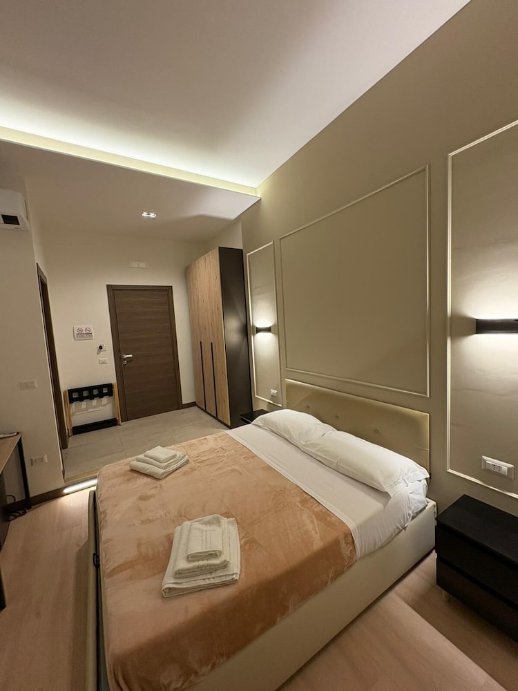 Deluxe Room, Balcony