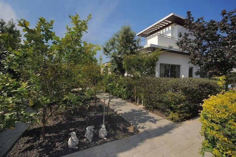 Villa, 1 Bedroom, Jetted Tub, Poolside - Photo 4