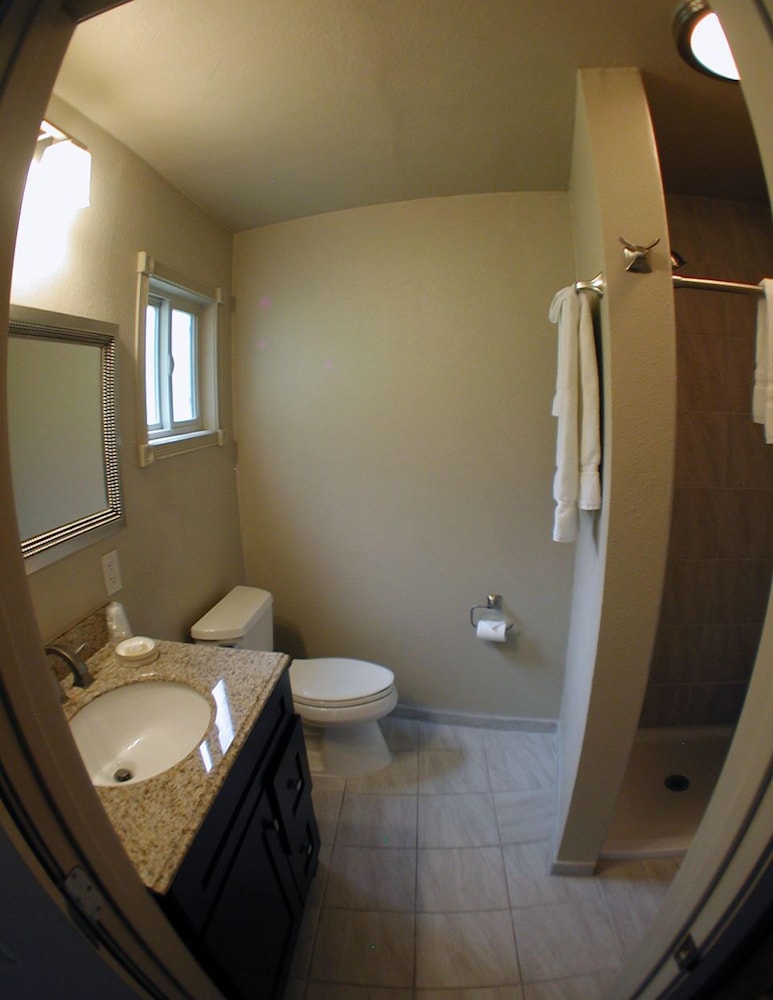 Basic Room photo 2
