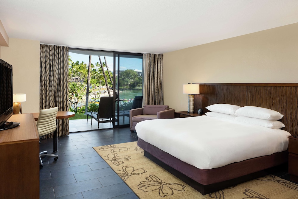 Makai One Bedroom Suite, 1 King Bed, Ocean View