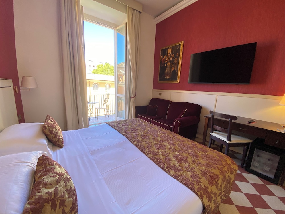 Deluxe Double or Twin Room, Garden View photo 1