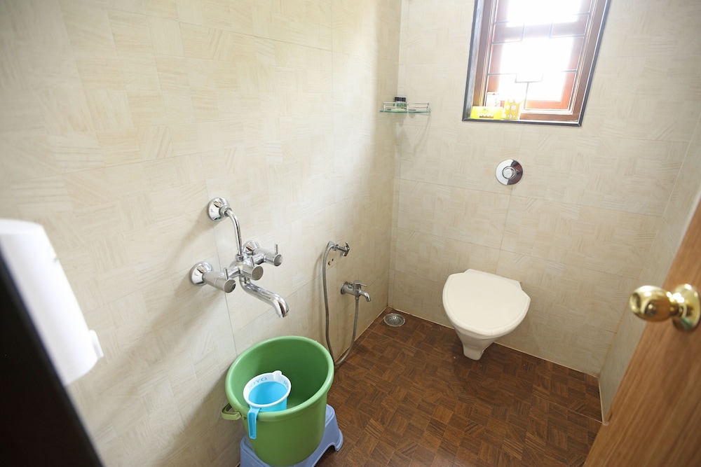 Basic House, 2 Bedrooms photo 3