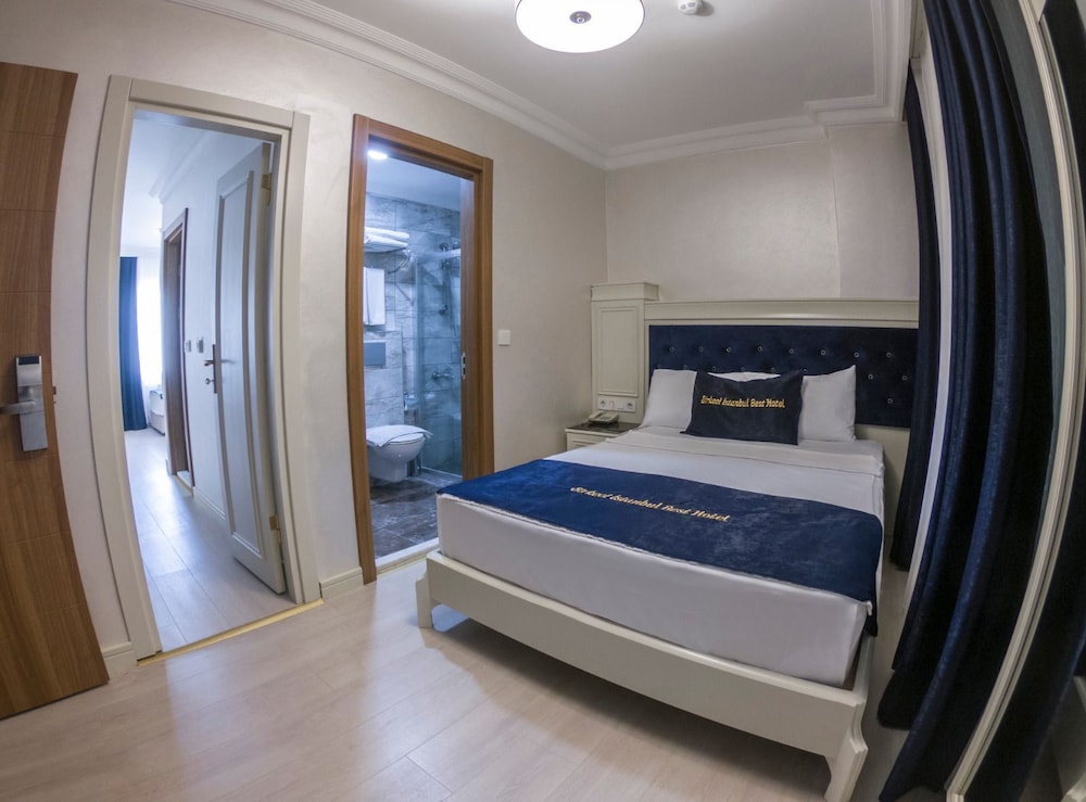 Double Or Twin Room photo 3
