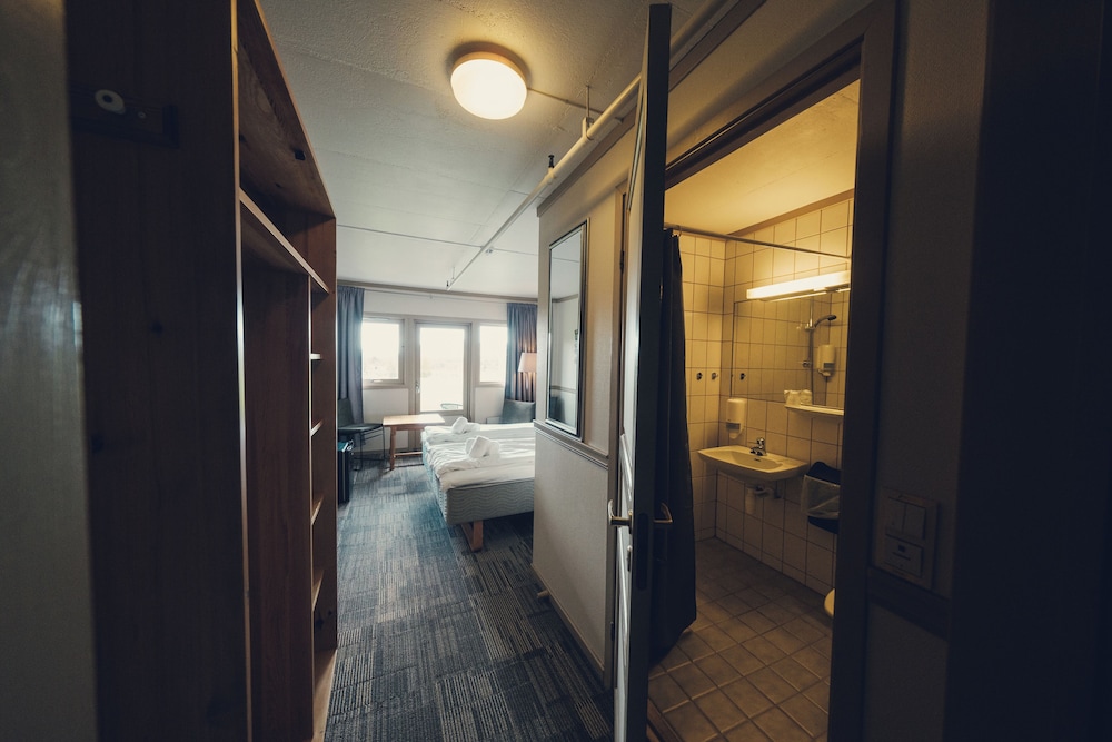 Economy Double Or Twin Room photo 2