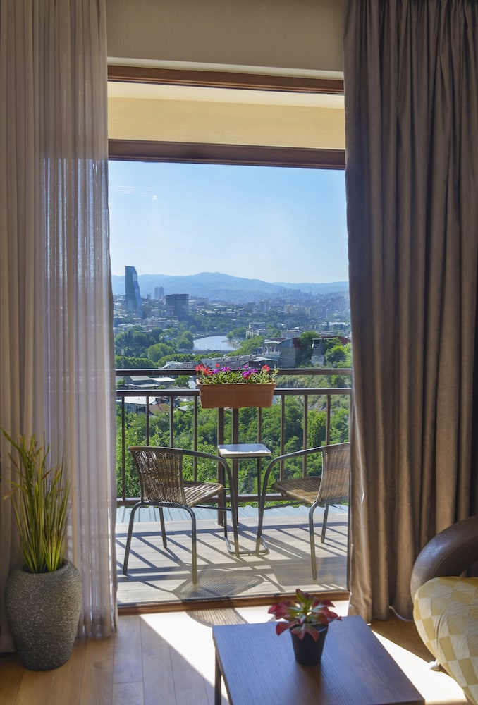 Deluxe Double or Twin Room photo 2
