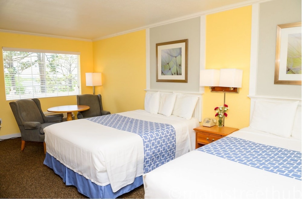 Deluxe Double Room (Two Queen Room) photo 2