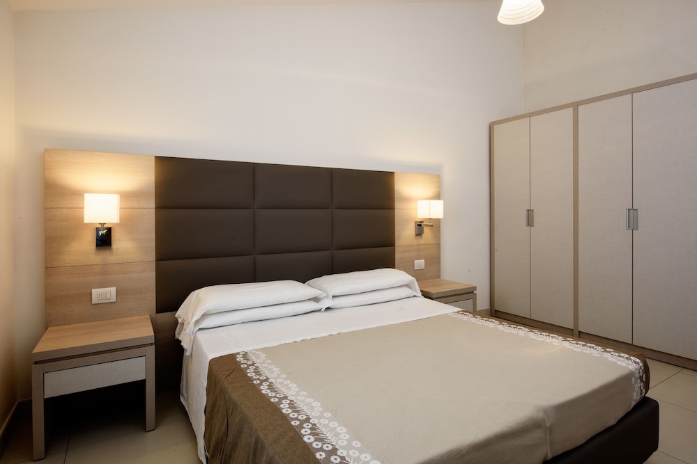 Double or Twin Room, Sea View photo 3