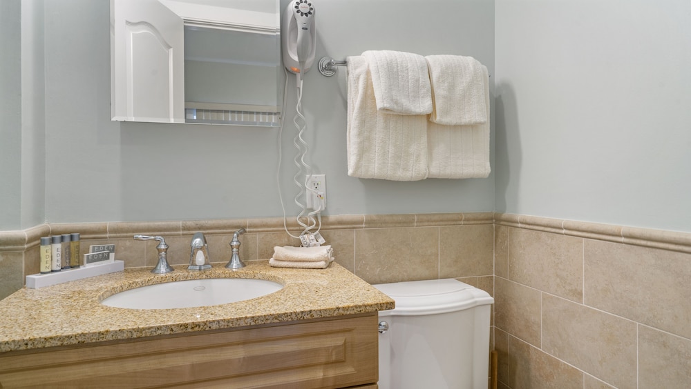 The Cliffside Resort Condominiums, Photo 4