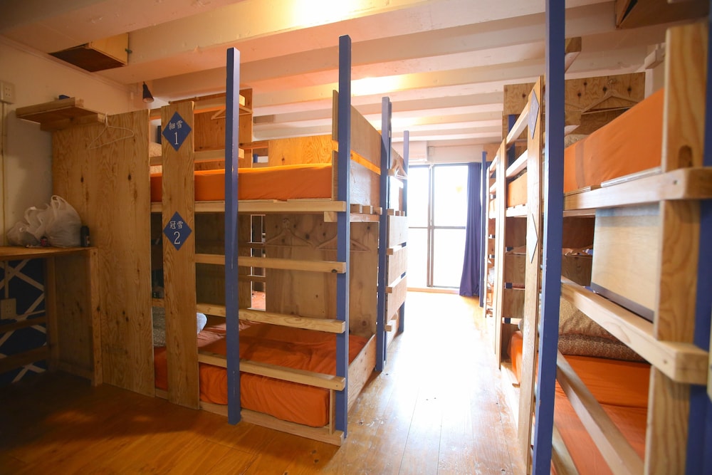 Economy Shared Dormitory (Male and Female Guest Mixed) photo 3