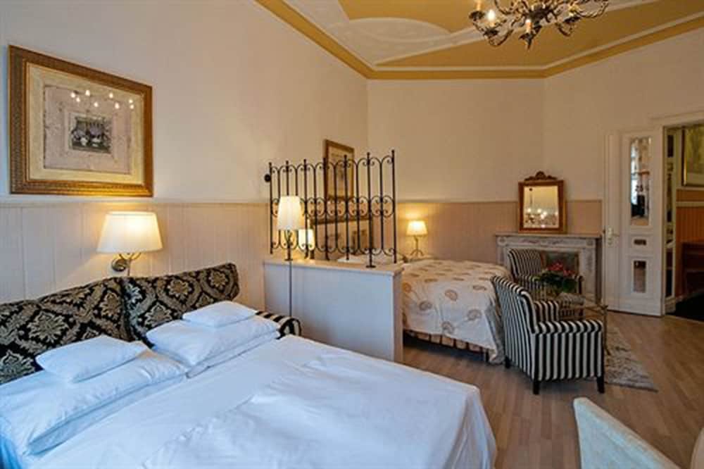 Quadruple Room photo 2