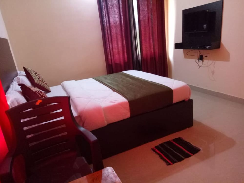 Deluxe Double Room photo 2
