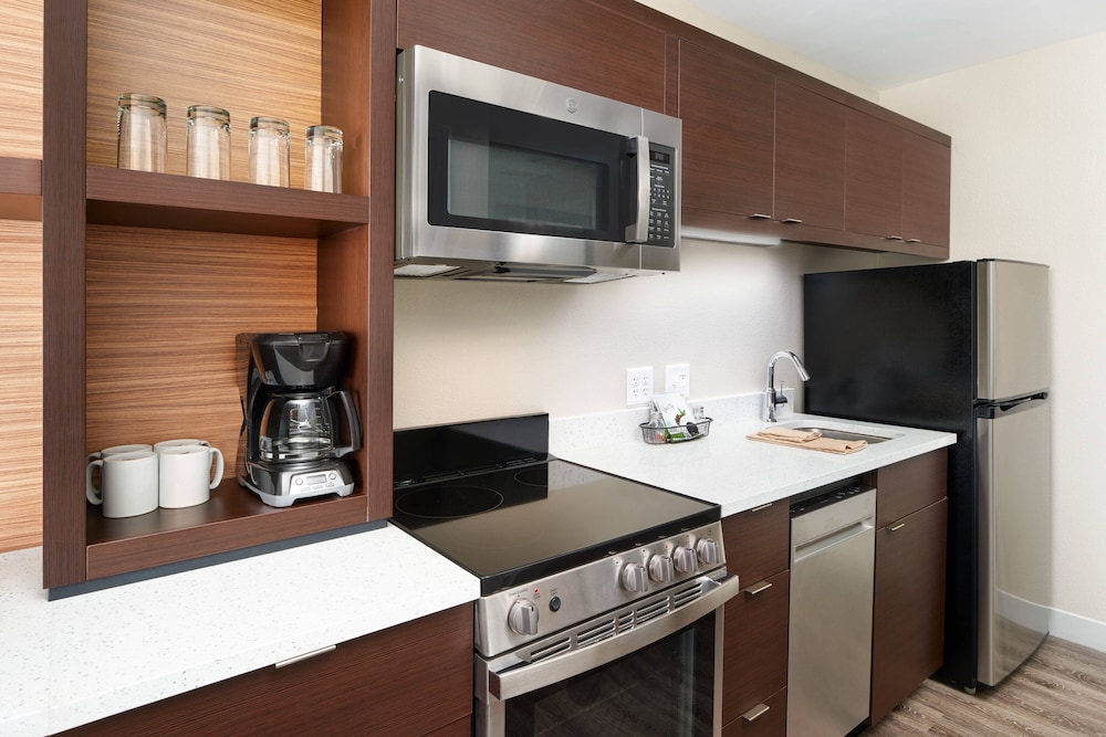 Suite, 1 Bedroom - Photo 4