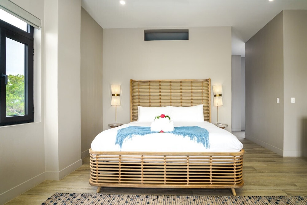 Villa photo 1