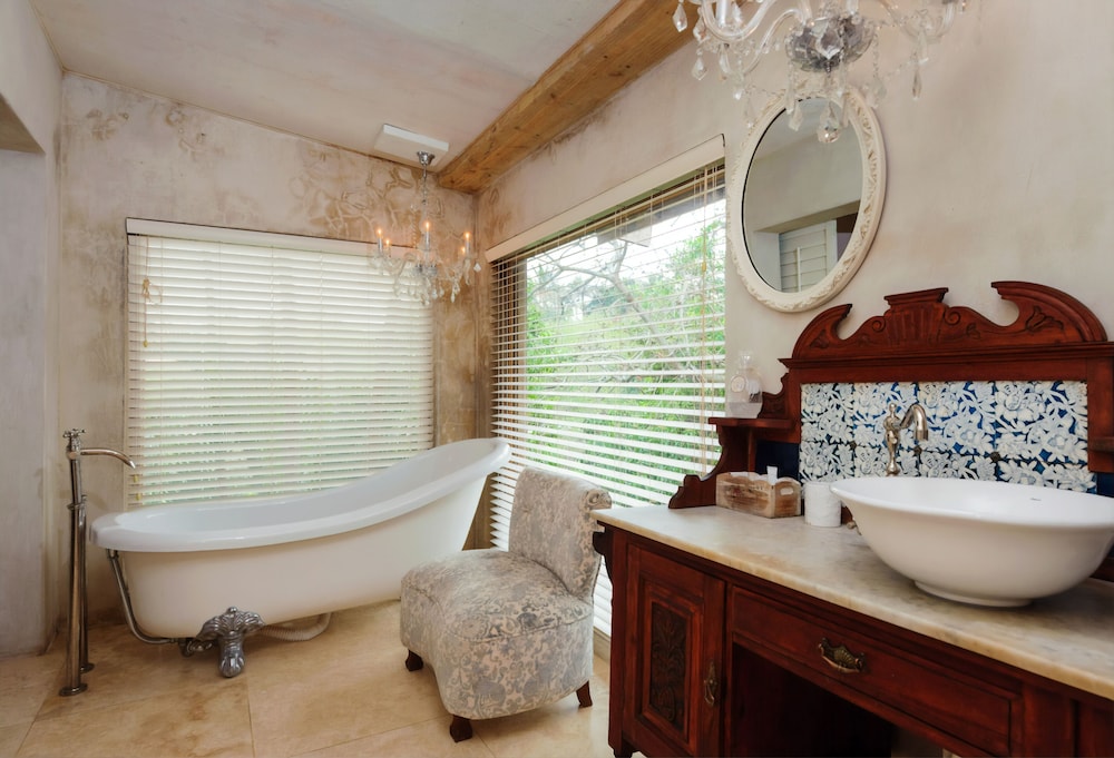 Luxury suite - Photo 9