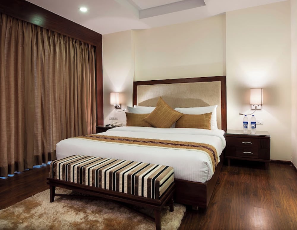 Executive Double Room, Multiple Beds photo 2