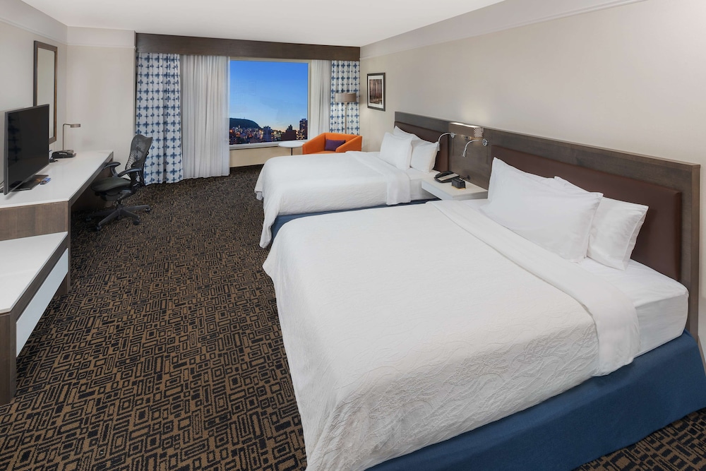 Room, 2 Queen Beds, Non Smoking (Drinks & Snacks) - Photo 1