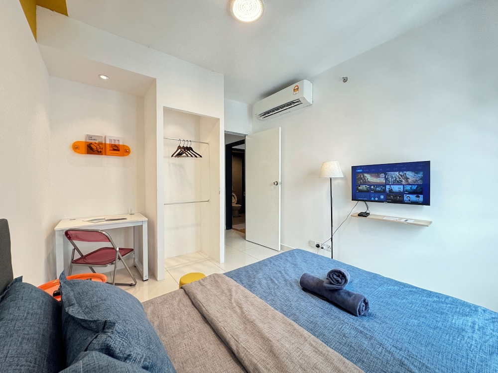 Apartment photo 2
