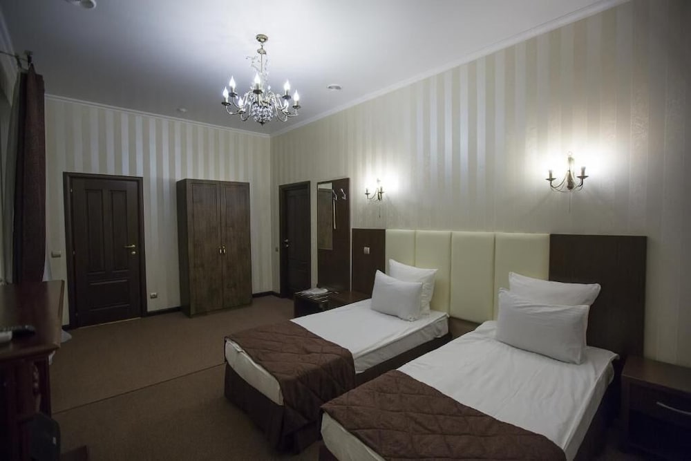 Standard Double or Twin Room photo 2