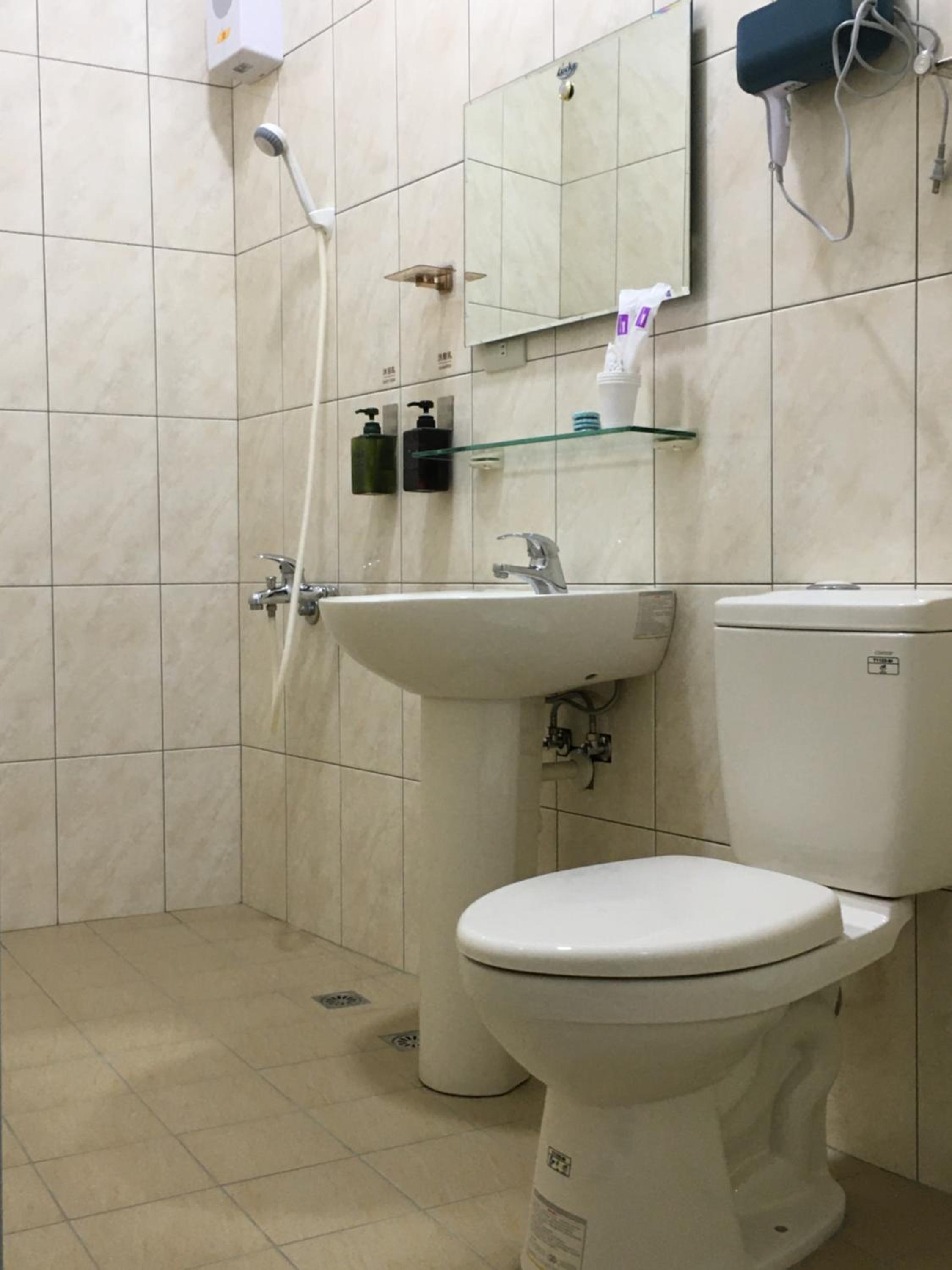 Family Room with Shower - Photo 14