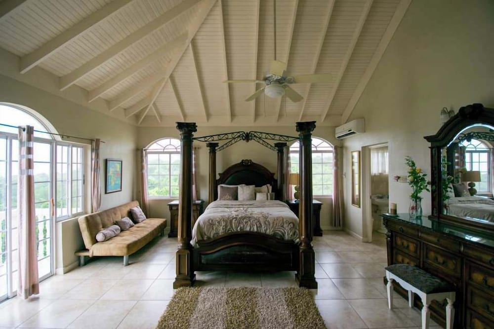 Presidential Suite (AC fee not included in rate)