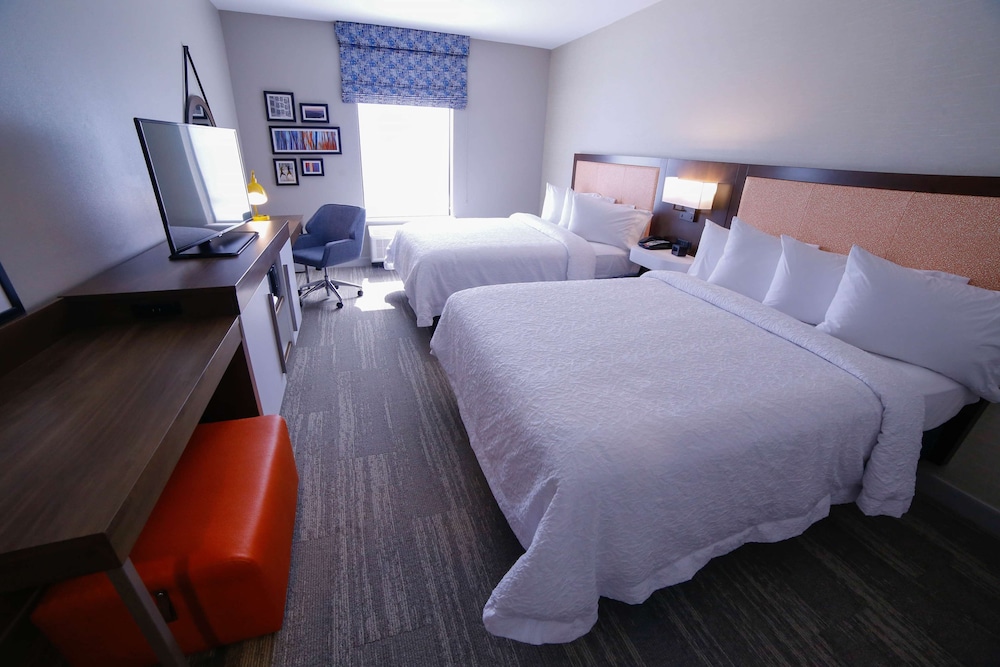 Room, 2 Queen Beds, Accessible (Hearing) photo 3