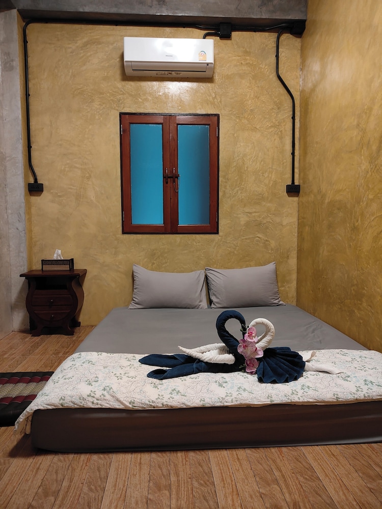 COZY photo 1