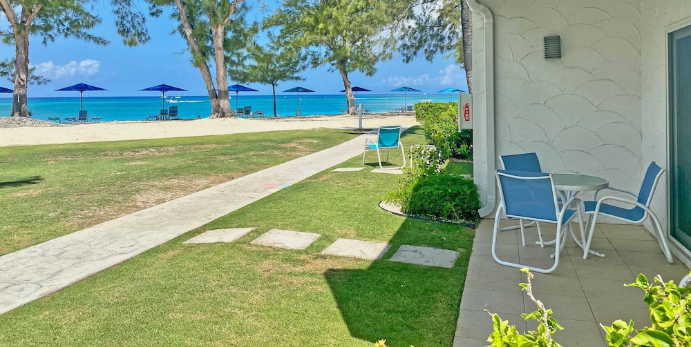 Deluxe Villa, 1 Bedroom, Oceanfront photo 2