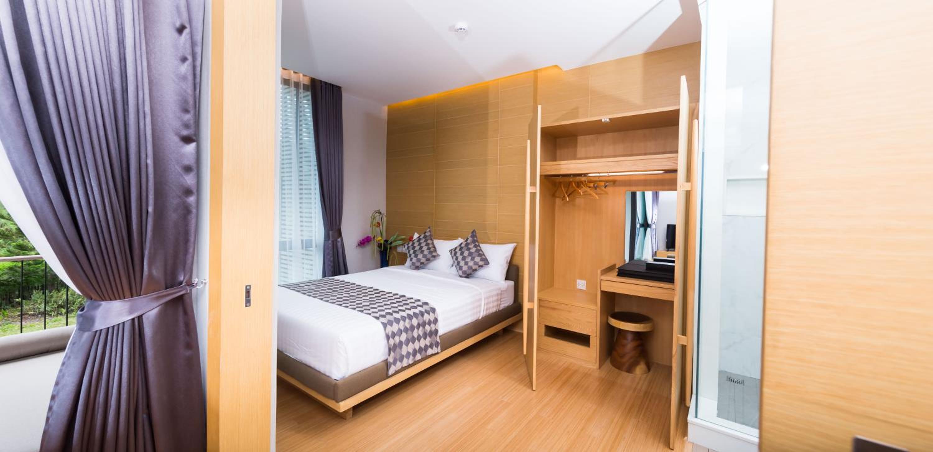 Quadruple Room with Mountain View - Photo 1