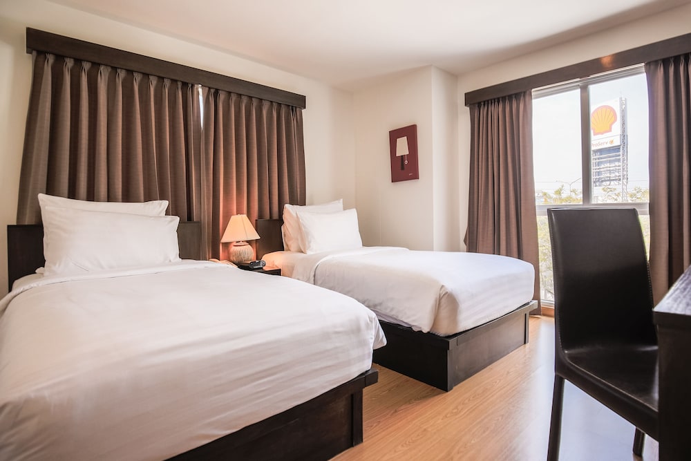 Suite, 2 Bedrooms photo 3