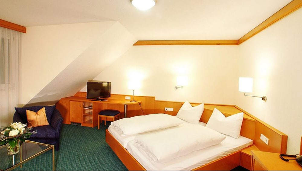 Standard Double Room photo 2