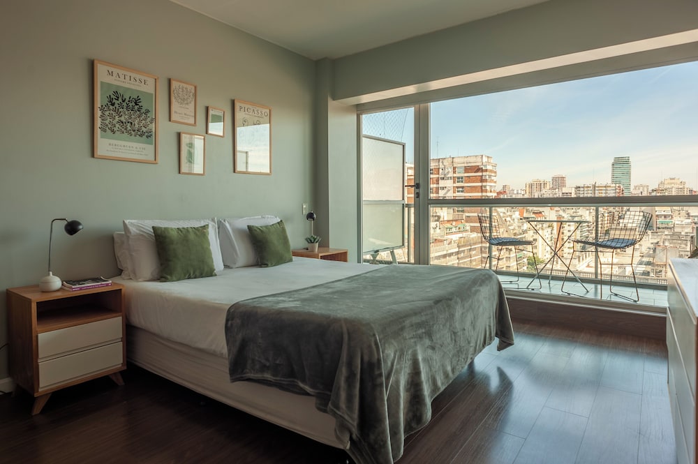 Comfort Studio, City View