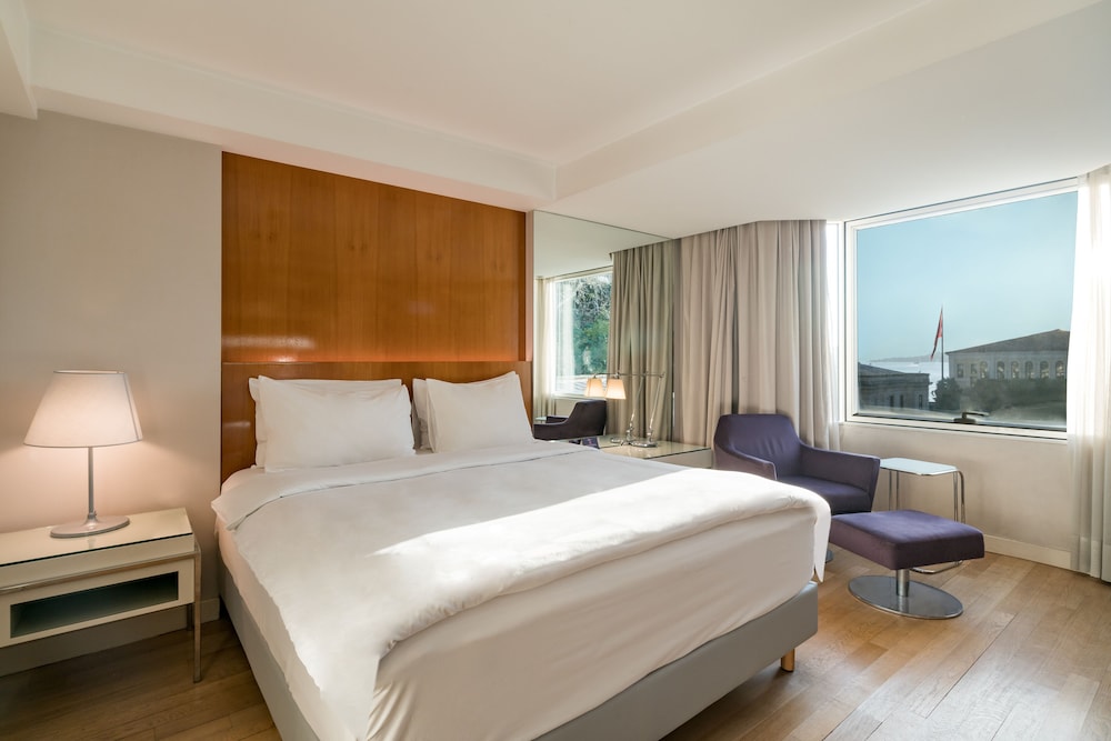 Premium Room, Partial Sea View photo 1