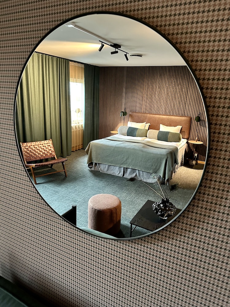 Studio Suite - Photo 4
