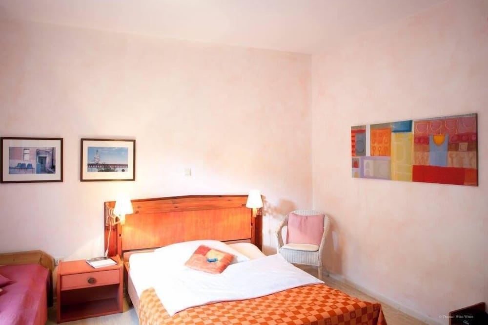 Basic Double Room - Photo 1