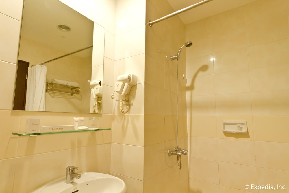 Deluxe Suite - Photo 3