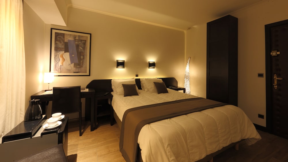 Economy Double Room, Valley View photo 2