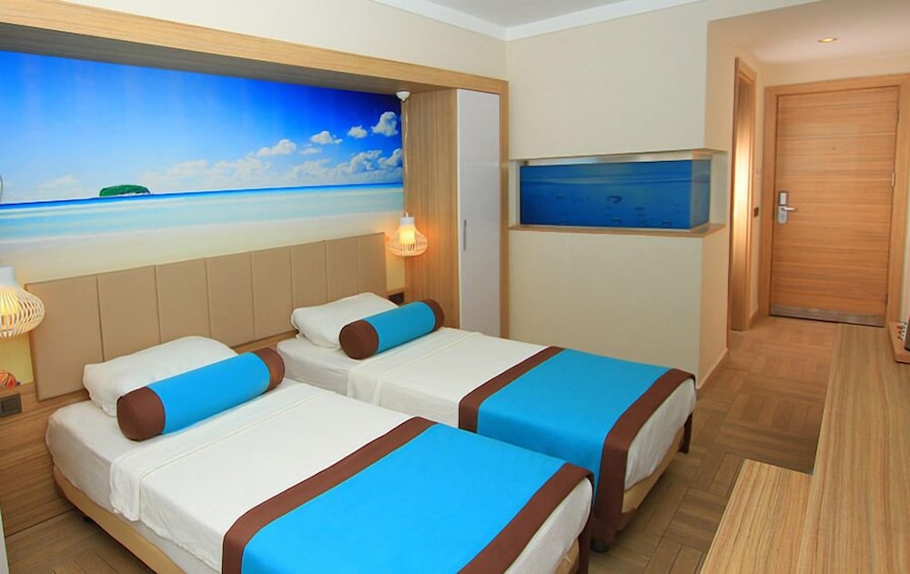 Standard Double or Twin Room photo 2