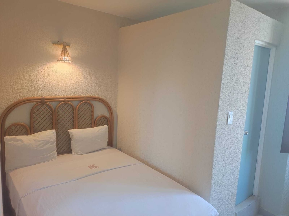 Deluxe Double Room, 1 Double Bed photo 2
