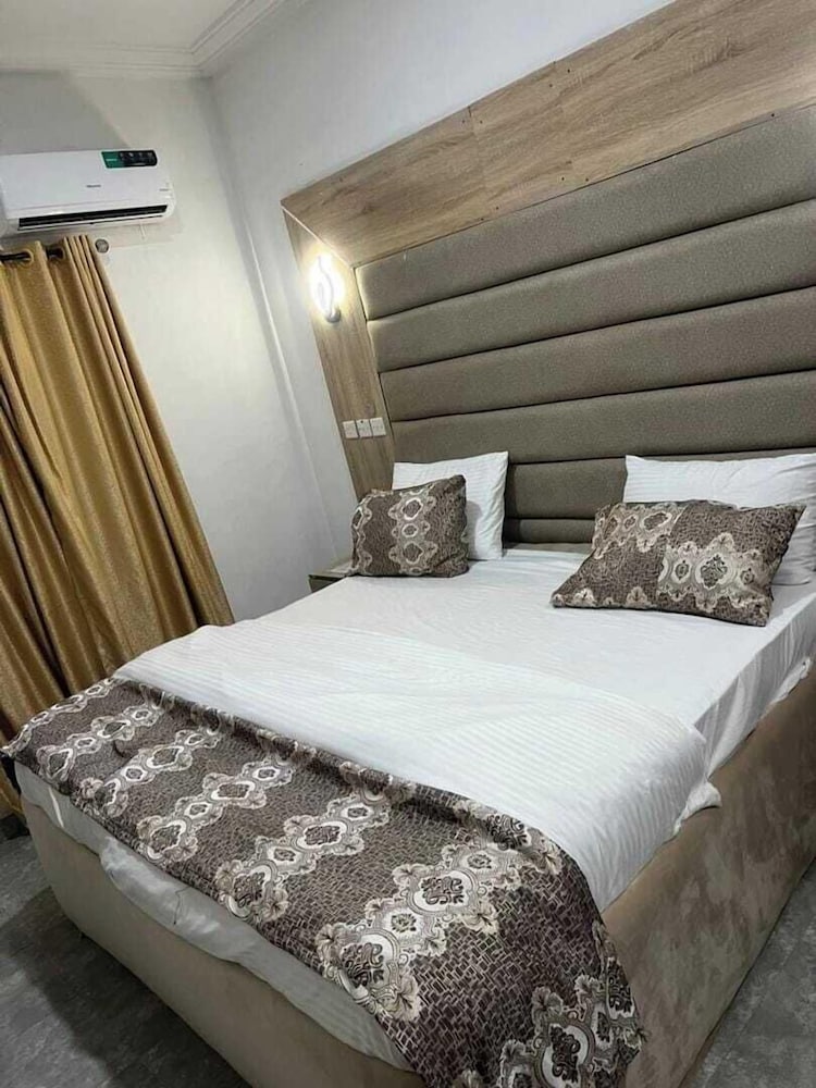 Economy Room, Balcony, City View