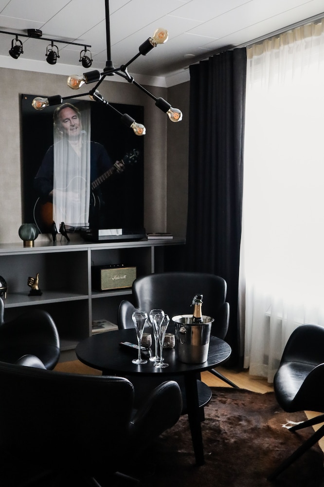 Thomas Ledin Suite (200 m from main building) photo 3
