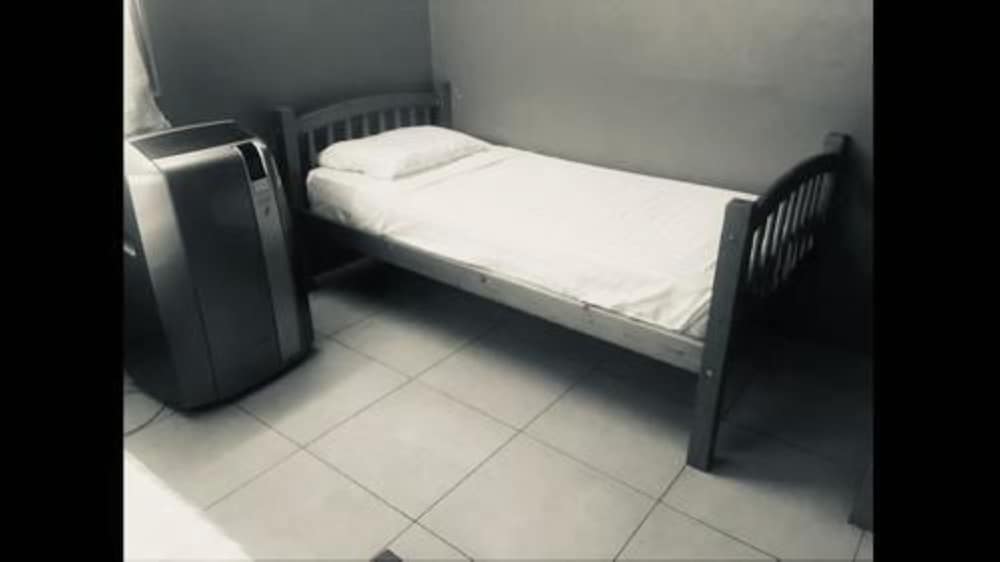 Twin Room, 2 Twin Beds, Non Smoking photo 2