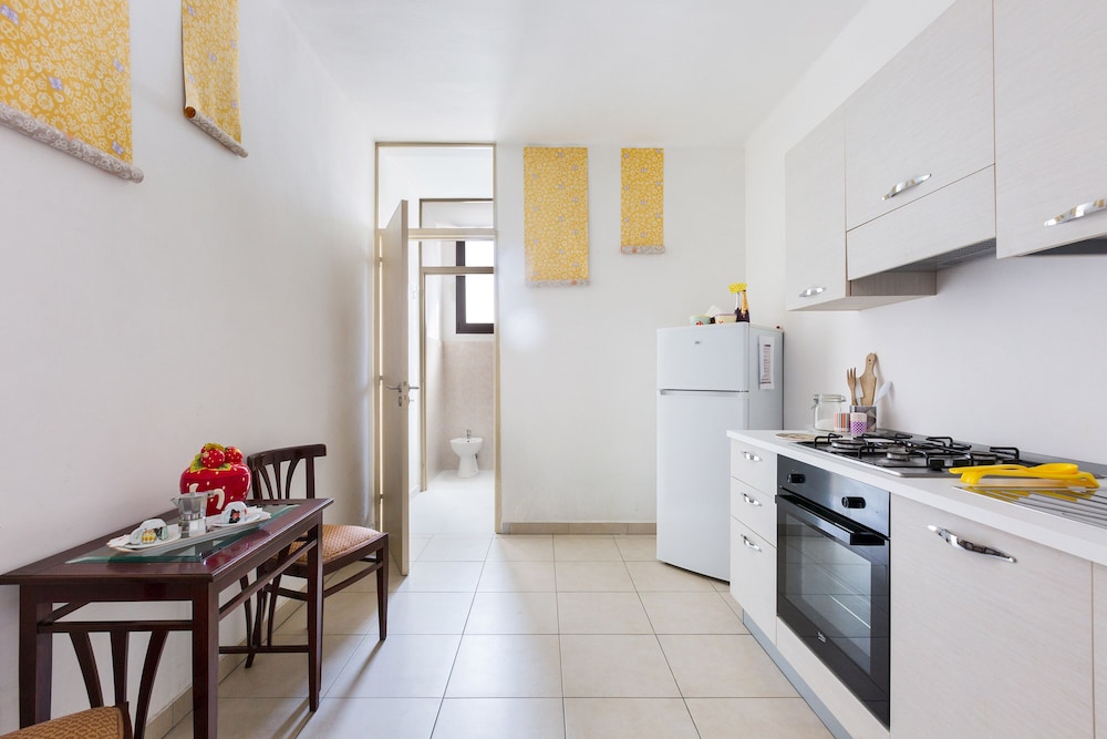 Apartment photo 1