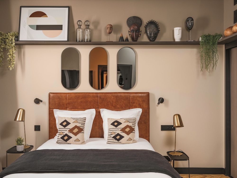 Comfort Room - Photo 1