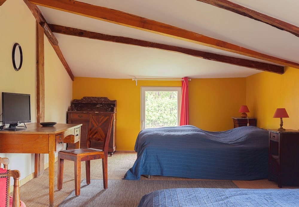 Quadruple Room, Multiple Beds, Garden View (Autan) photo 2