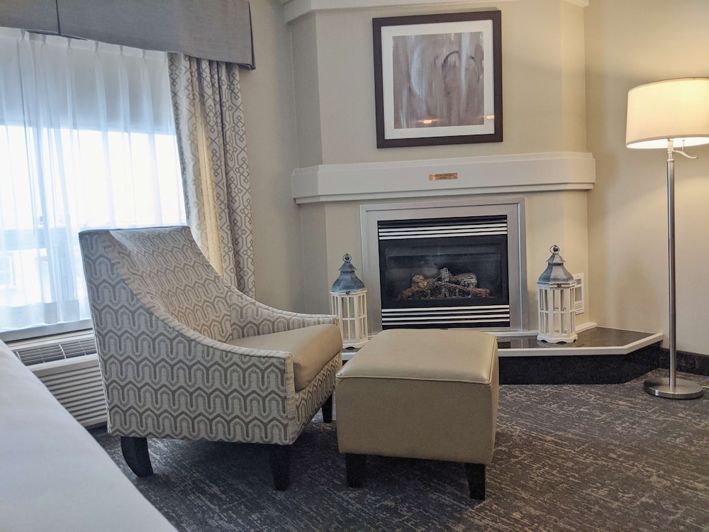 Suite, 1 King Bed, Non Smoking, Jetted Tub