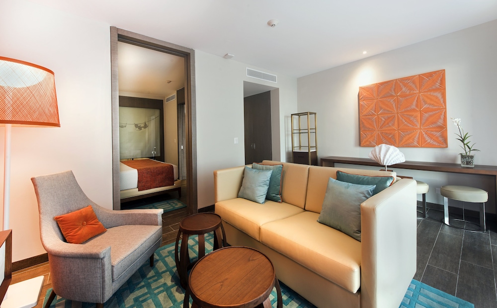 Suite (FLAT SUITE) photo 2