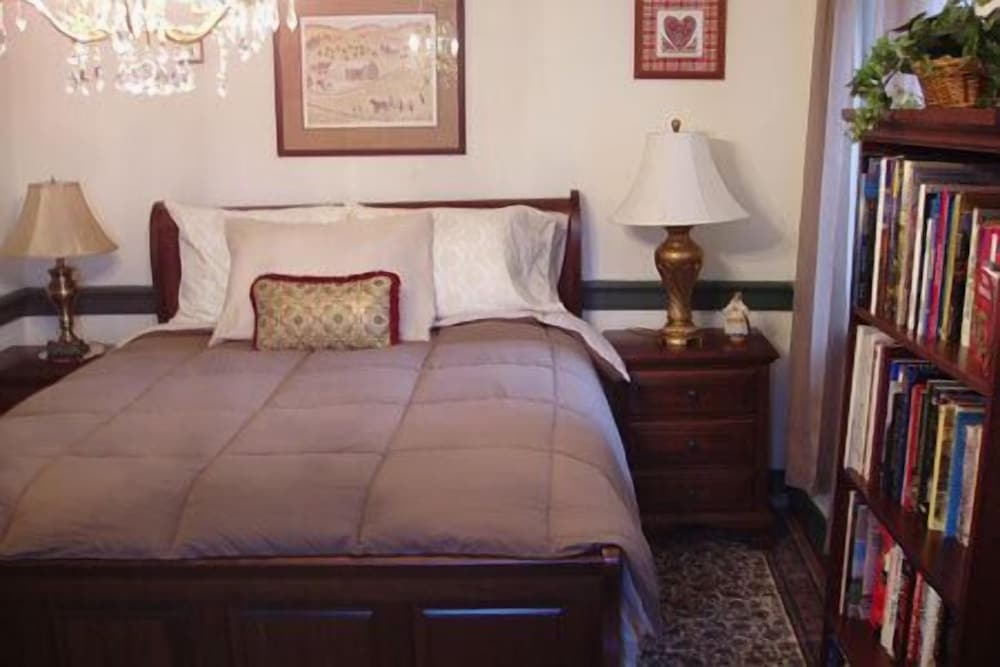 Room, 1 Queen Bed photo 1